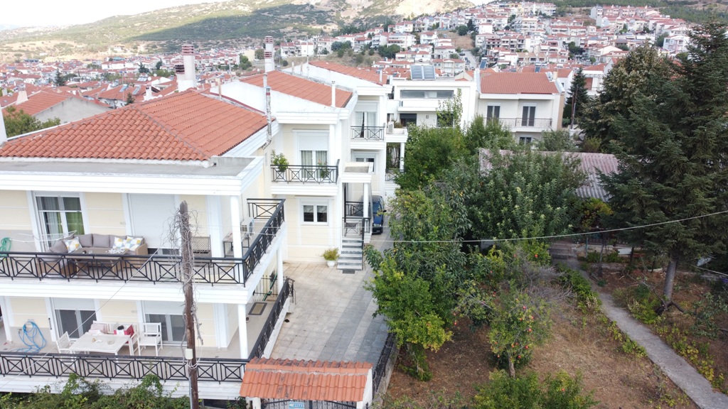 3 ΔΙΩΡΟΦΕΣ ΚΑΤΟΙΚΙΕΣ